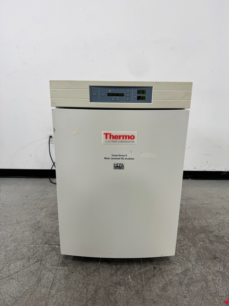 Image of Thermo Electron Forma Series II Water Jacketed CO2 Incubator